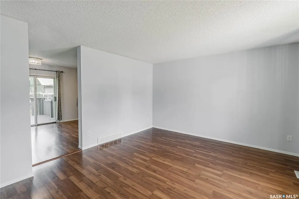 758 Lenore Drive Saskatoon SK S7K 6A8