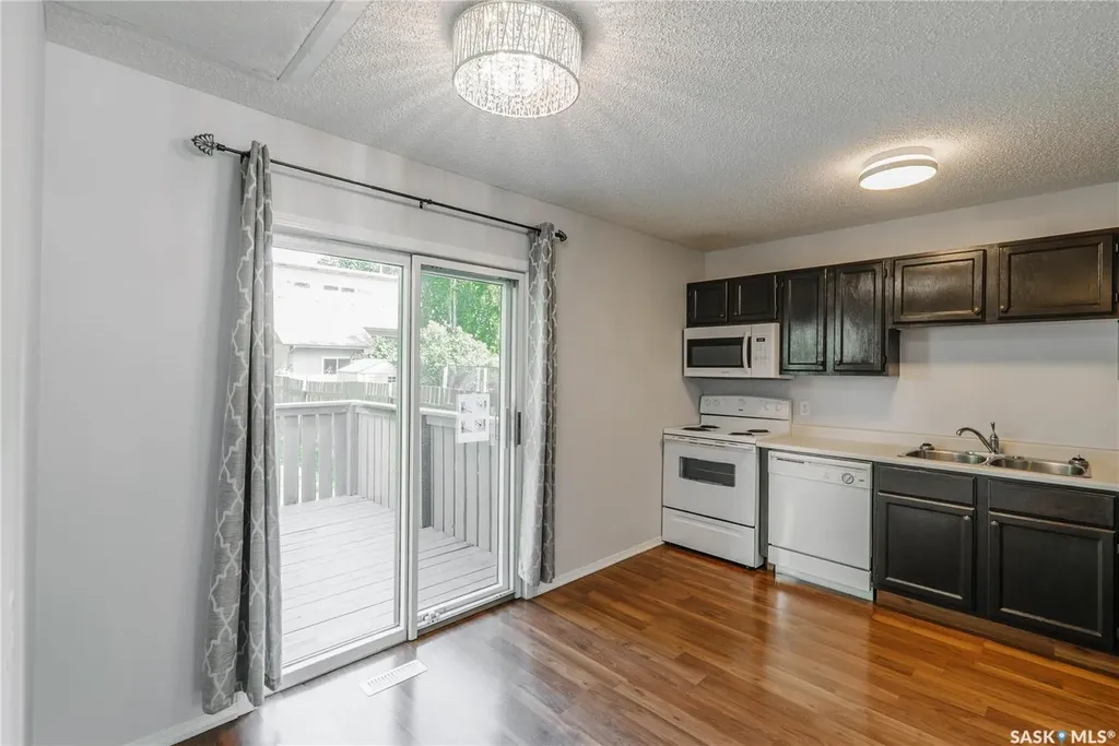 758 Lenore Drive Saskatoon SK S7K 6A8