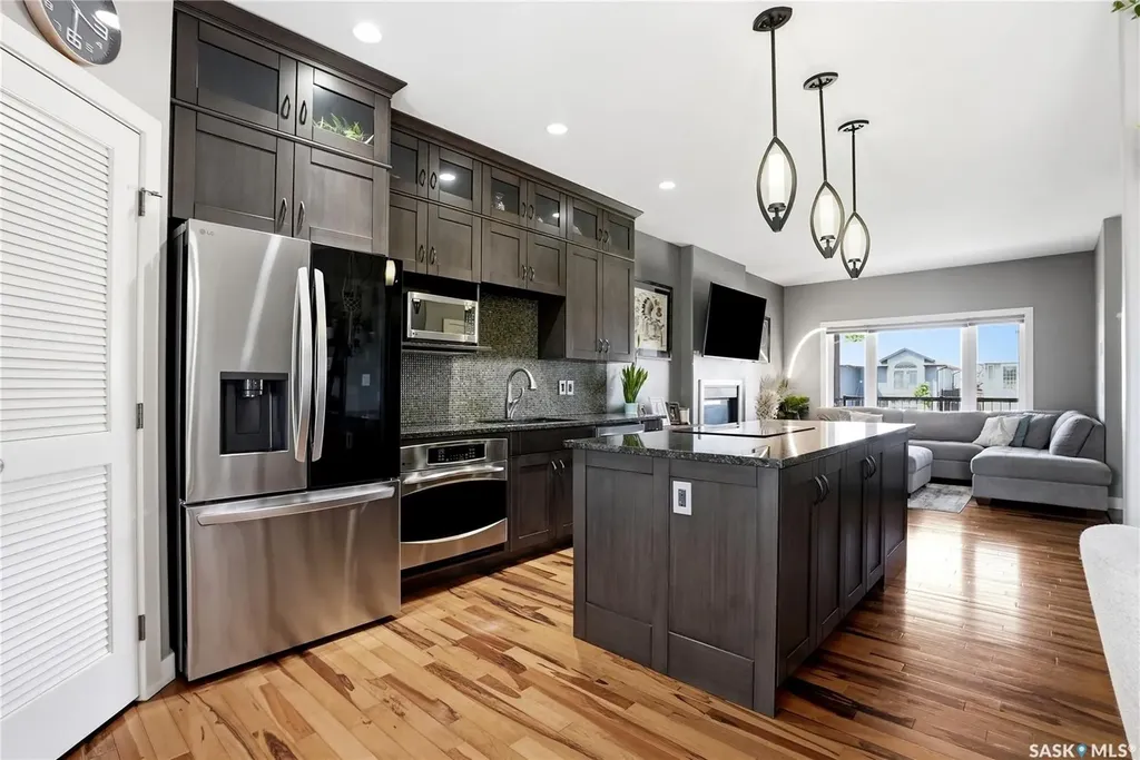 238 Greenfield Crescent Saskatoon SK S7R 0B6