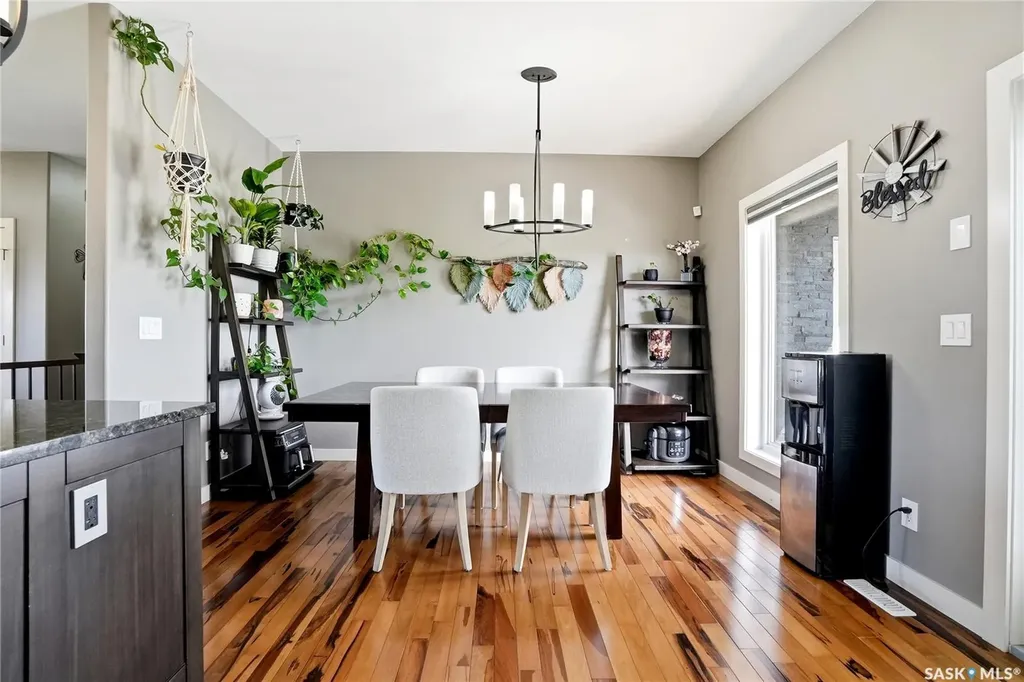 238 Greenfield Crescent Saskatoon SK S7R 0B6
