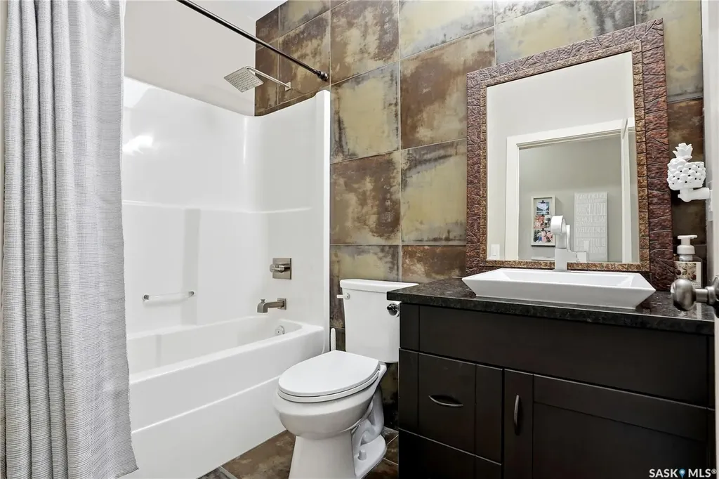 238 Greenfield Crescent Saskatoon SK S7R 0B6