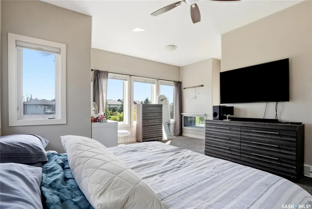 238 Greenfield Crescent Saskatoon SK S7R 0B6