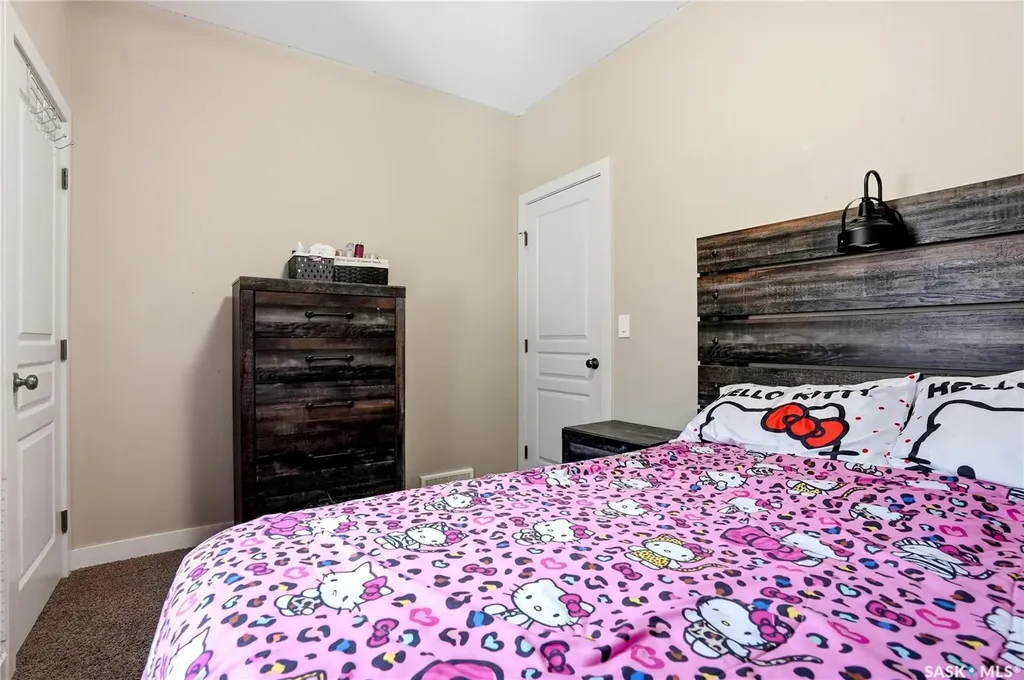 238 Greenfield Crescent Saskatoon SK S7R 0B6