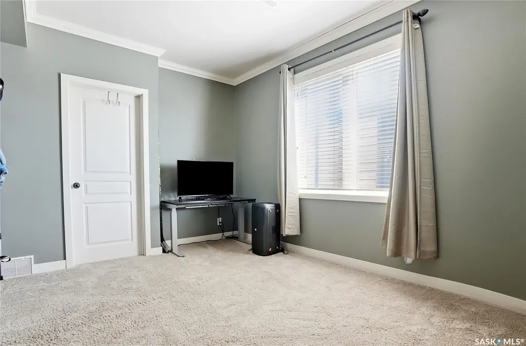 238 Greenfield Crescent Saskatoon SK S7R 0B6