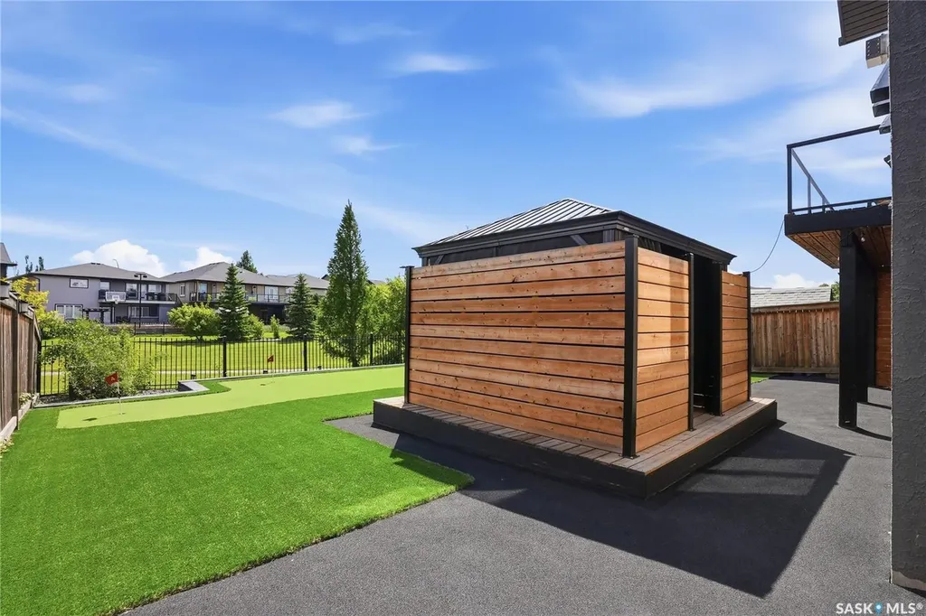 238 Greenfield Crescent Saskatoon SK S7R 0B6