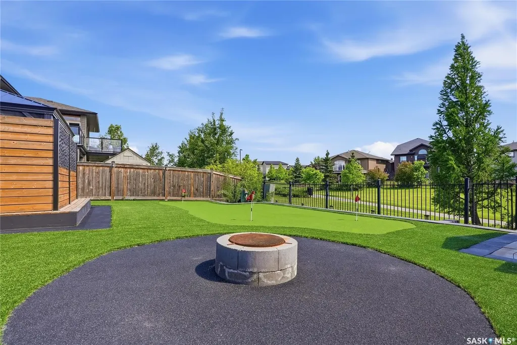 238 Greenfield Crescent Saskatoon SK S7R 0B6