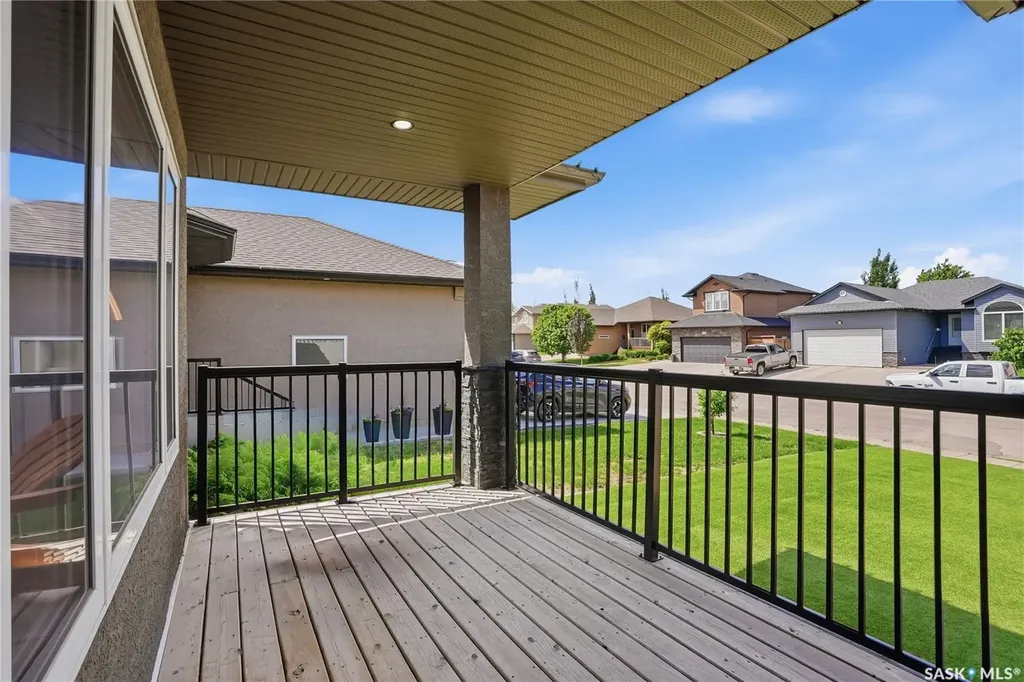 238 Greenfield Crescent Saskatoon SK S7R 0B6
