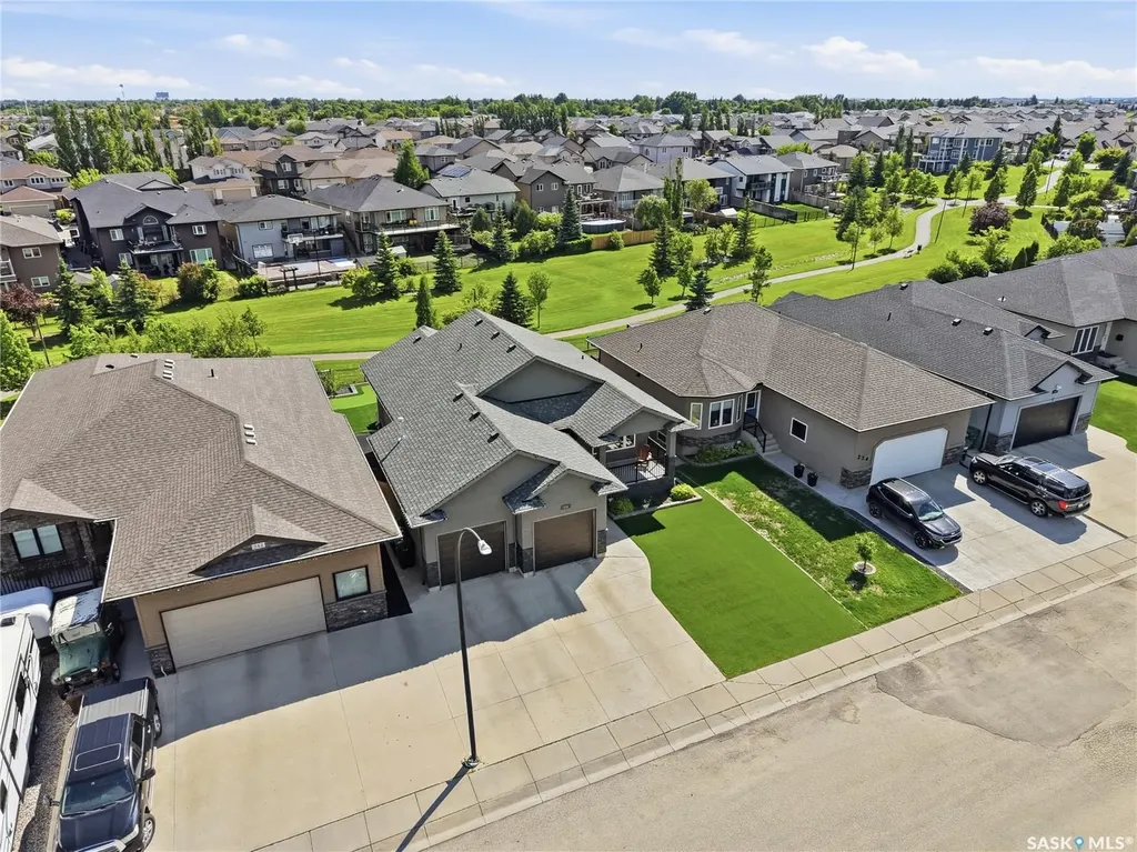 238 Greenfield Crescent Saskatoon SK S7R 0B6