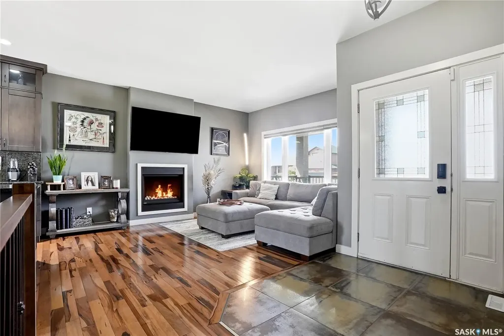 238 Greenfield Crescent Saskatoon SK S7R 0B6