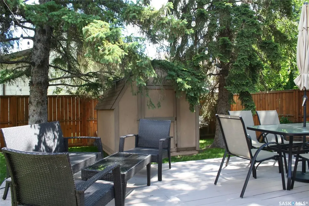 2118 Elderkin Drive E Regina SK S4V 1N7