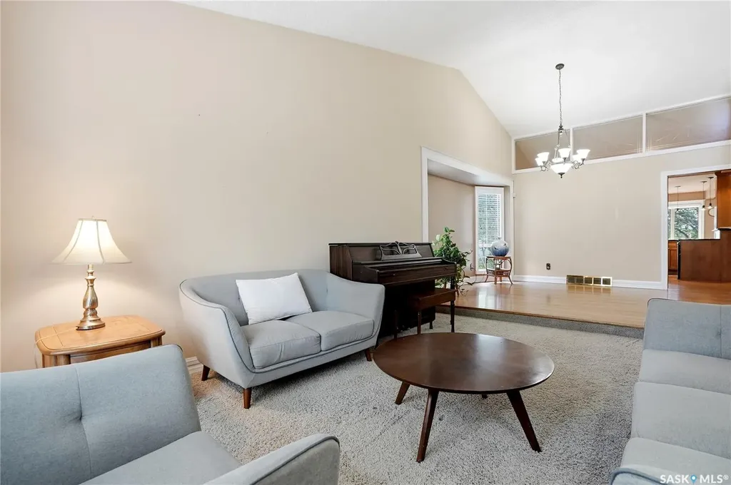 130 Mulcaster Crescent Saskatoon SK S7N 4A7