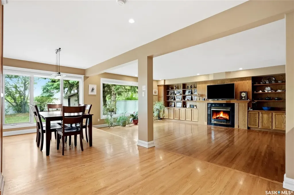 130 Mulcaster Crescent Saskatoon SK S7N 4A7