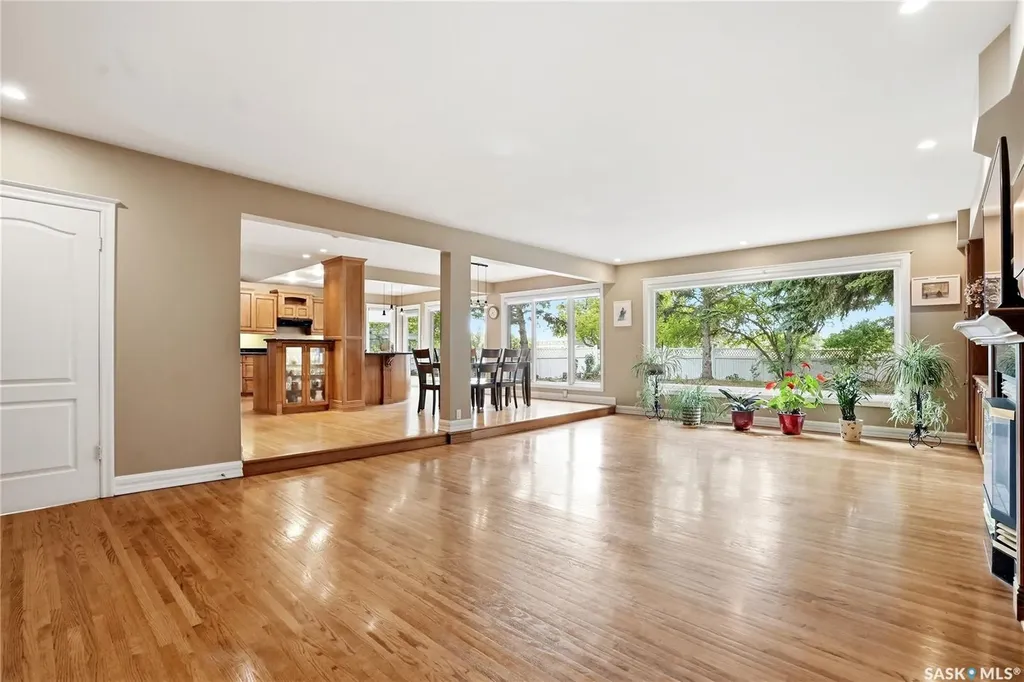 130 Mulcaster Crescent Saskatoon SK S7N 4A7