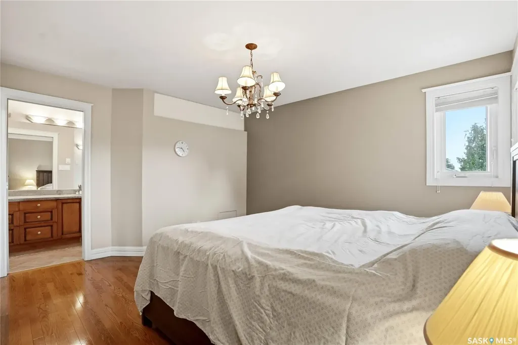 130 Mulcaster Crescent Saskatoon SK S7N 4A7