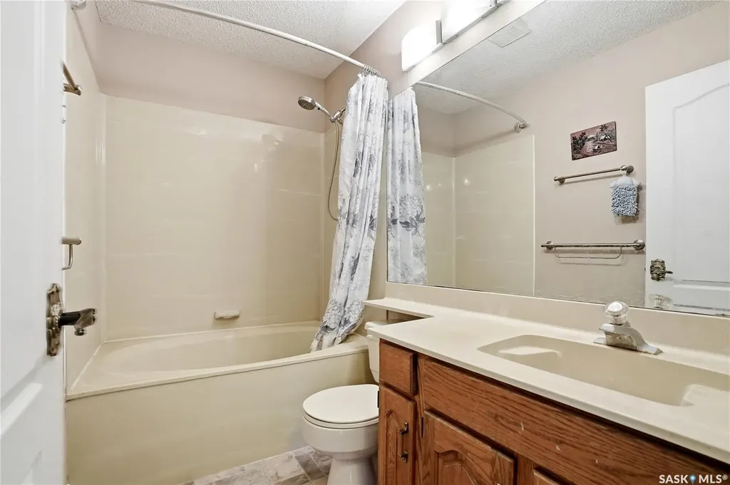 130 Mulcaster Crescent Saskatoon SK S7N 4A7