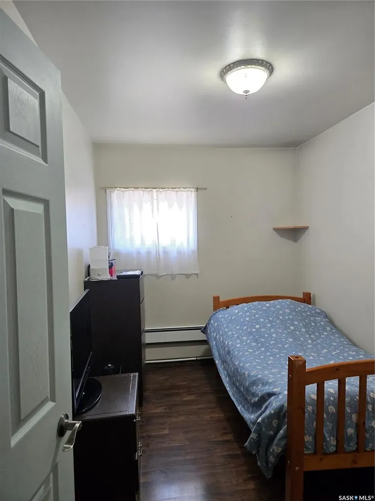 1517 3rd Street Estevan SK S4A 0S5