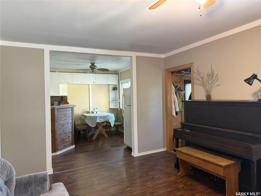 1517 3rd Street Estevan SK S4A 0S5