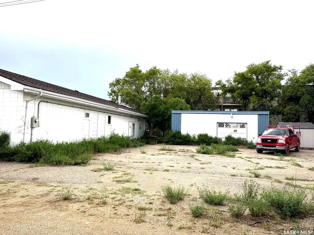 1150 O*byrne Street Moose Jaw SK S6H 7T9