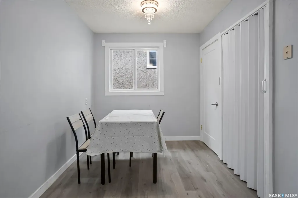 664 Retallack Street Regina SK S4T 2G4