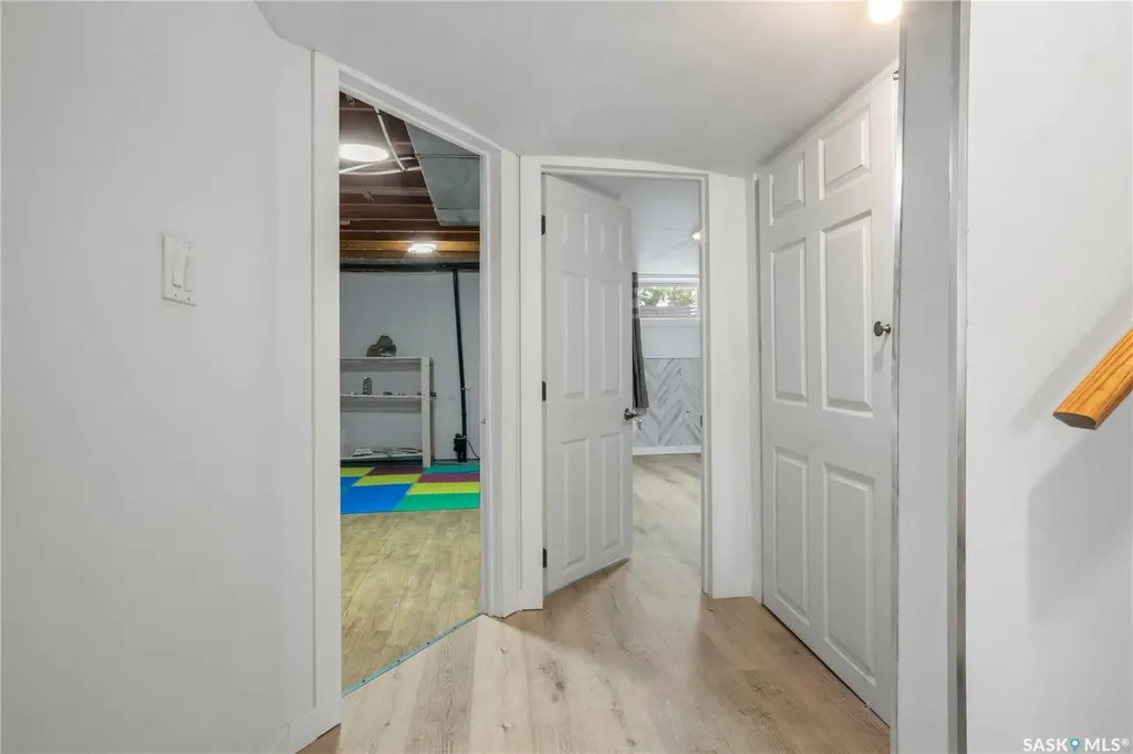 664 Retallack Street Regina SK S4T 2G4