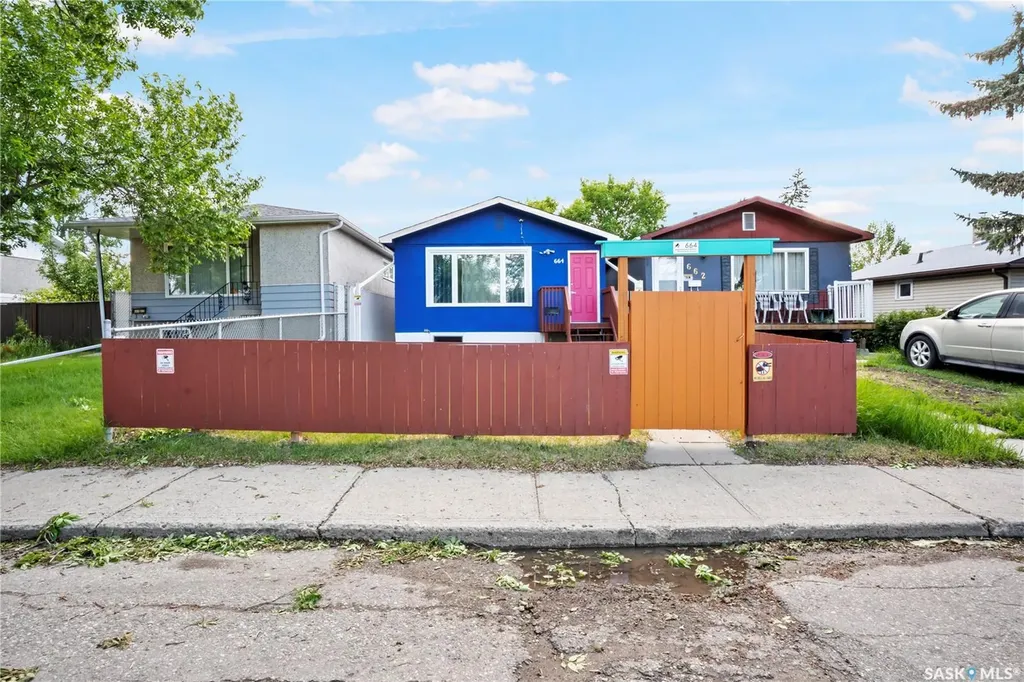 664 Retallack Street Regina SK S4T 2G4
