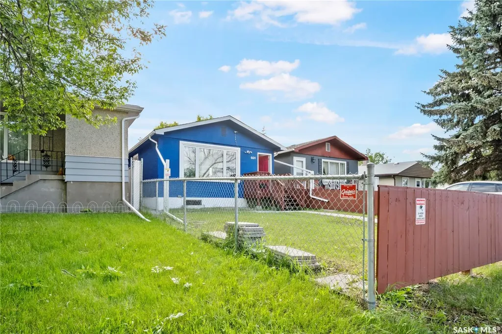664 Retallack Street Regina SK S4T 2G4