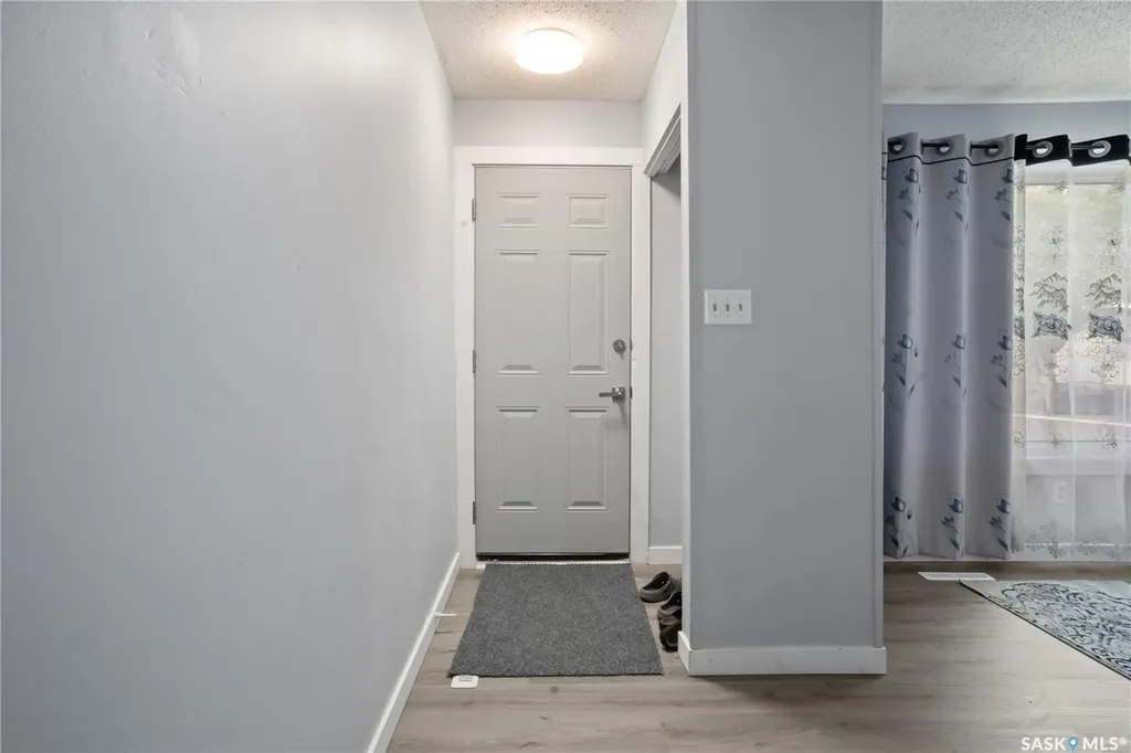 664 Retallack Street Regina SK S4T 2G4
