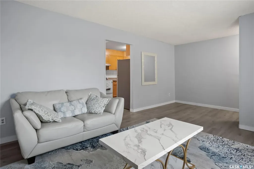 664 Retallack Street Regina SK S4T 2G4