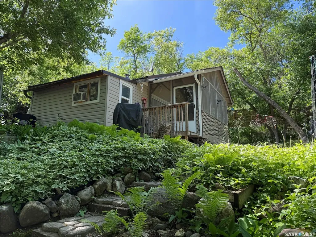 825 Tatanka Drive South Lake SK S0H 4C0