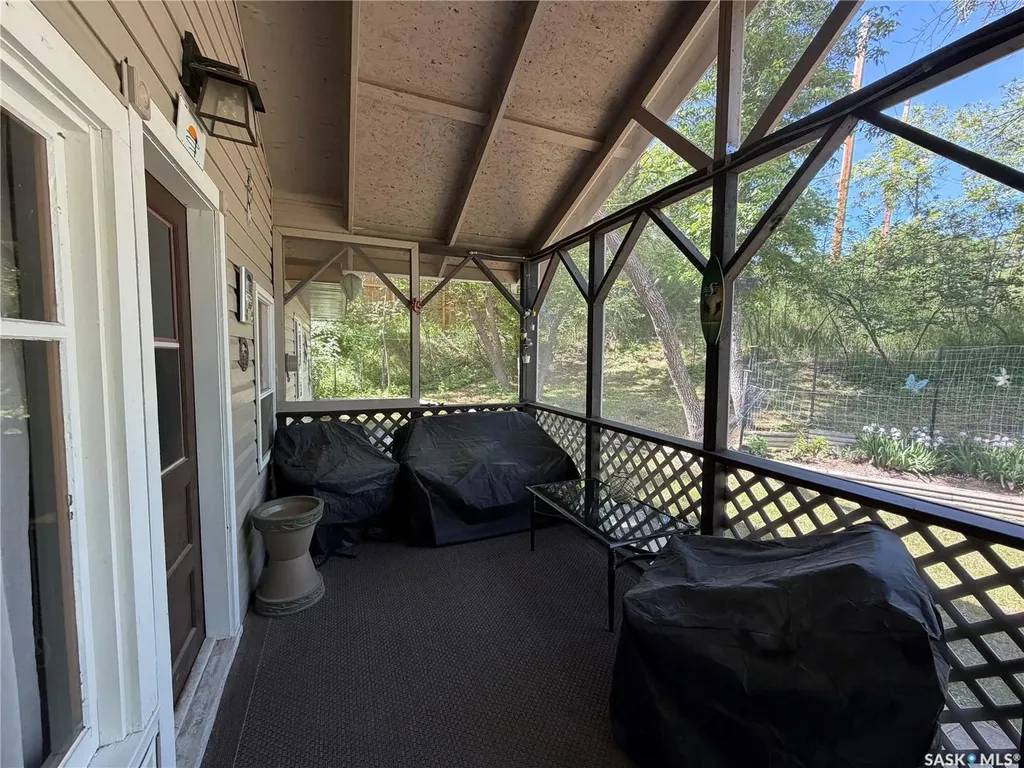 825 Tatanka Drive South Lake SK S0H 4C0