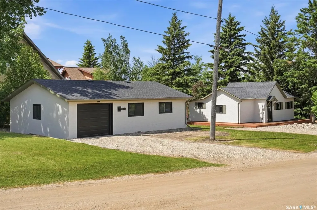 316&319 Cumming Avenue Manitou Beach SK S0K 4T1