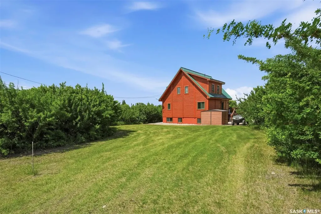 316&319 Cumming Avenue Manitou Beach SK S0K 4T1