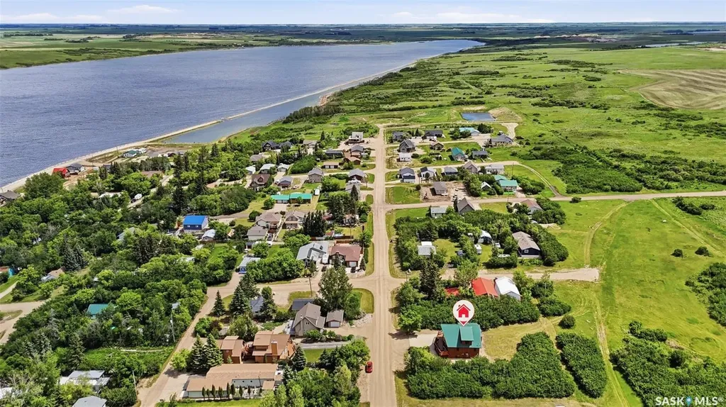 316&319 Cumming Avenue Manitou Beach SK S0K 4T1