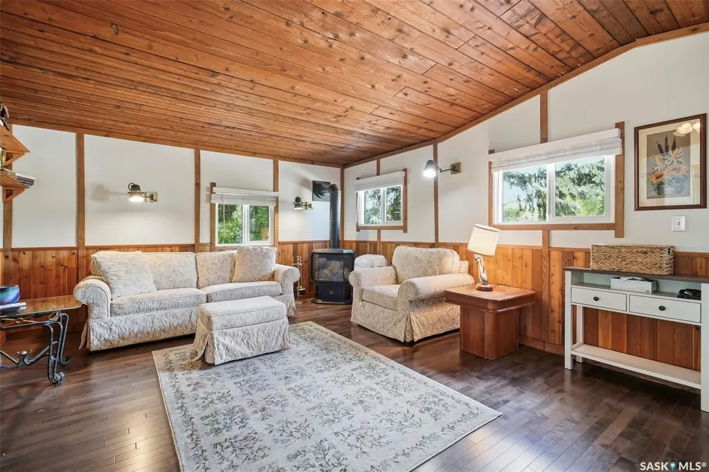 316&319 Cumming Avenue Manitou Beach SK S0K 4T1