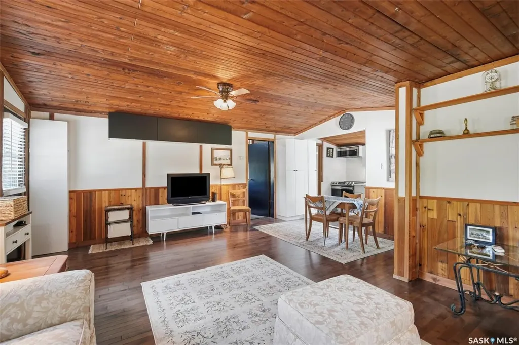 316&319 Cumming Avenue Manitou Beach SK S0K 4T1