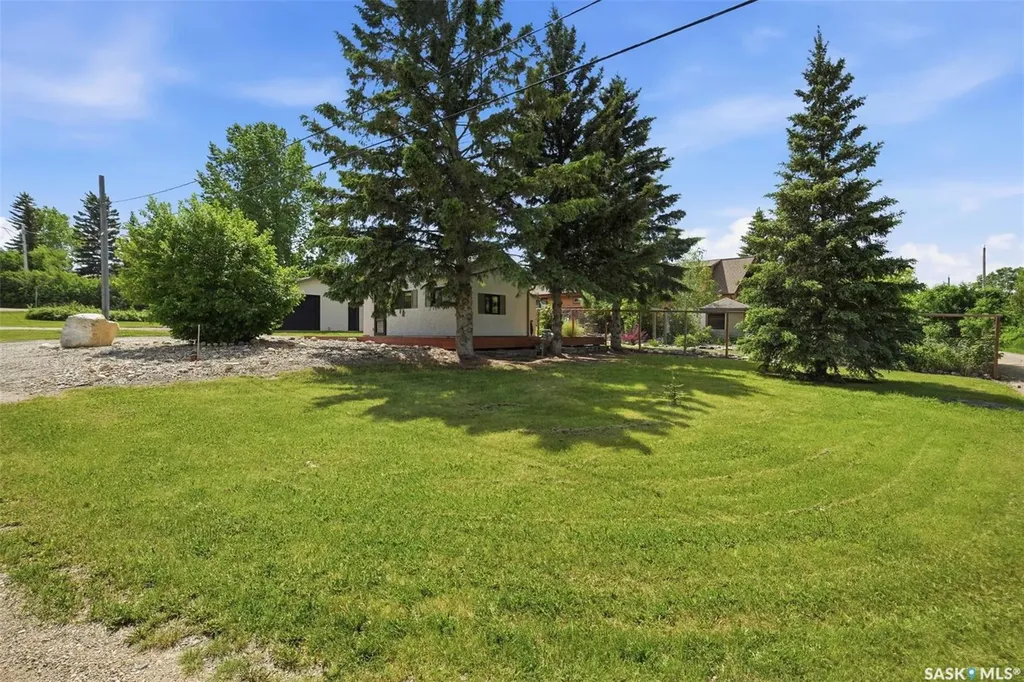 316&319 Cumming Avenue Manitou Beach SK S0K 4T1