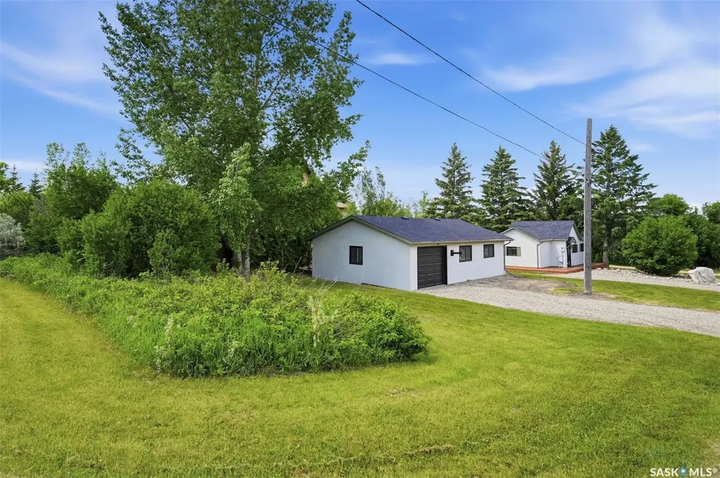 316&319 Cumming Avenue Manitou Beach SK S0K 4T1
