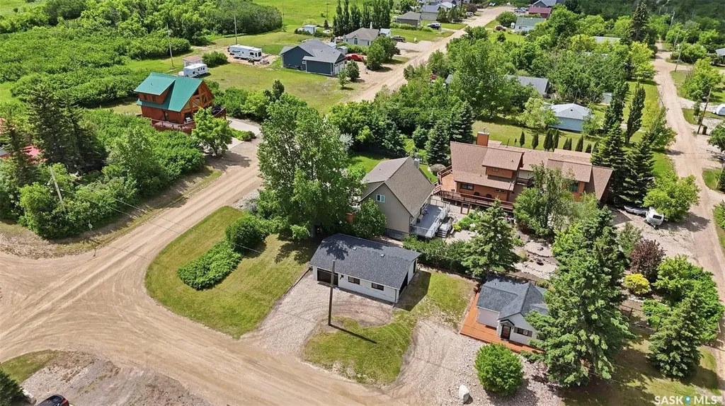 316&319 Cumming Avenue Manitou Beach SK S0K 4T1
