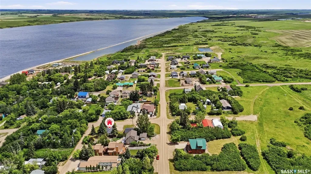 316&319 Cumming Avenue Manitou Beach SK S0K 4T1