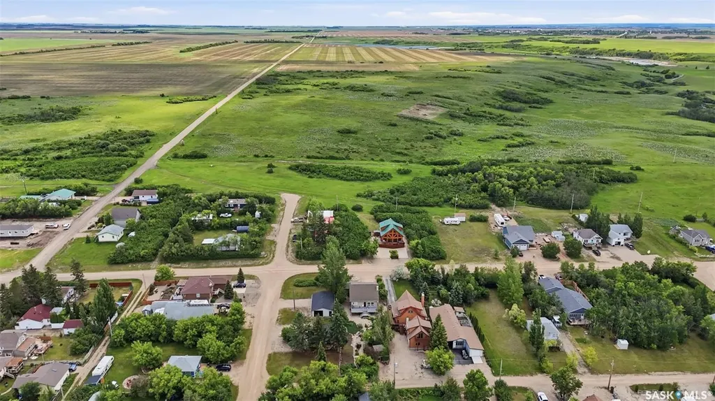 316&319 Cumming Avenue Manitou Beach SK S0K 4T1