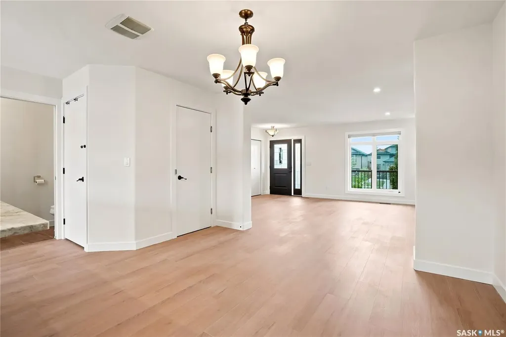 543 Evergreen Boulevard Saskatoon SK S7W 0L4