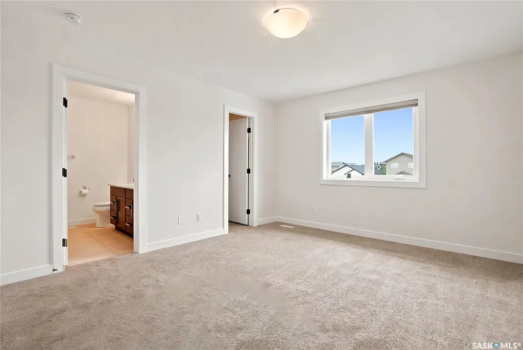 543 Evergreen Boulevard Saskatoon SK S7W 0L4