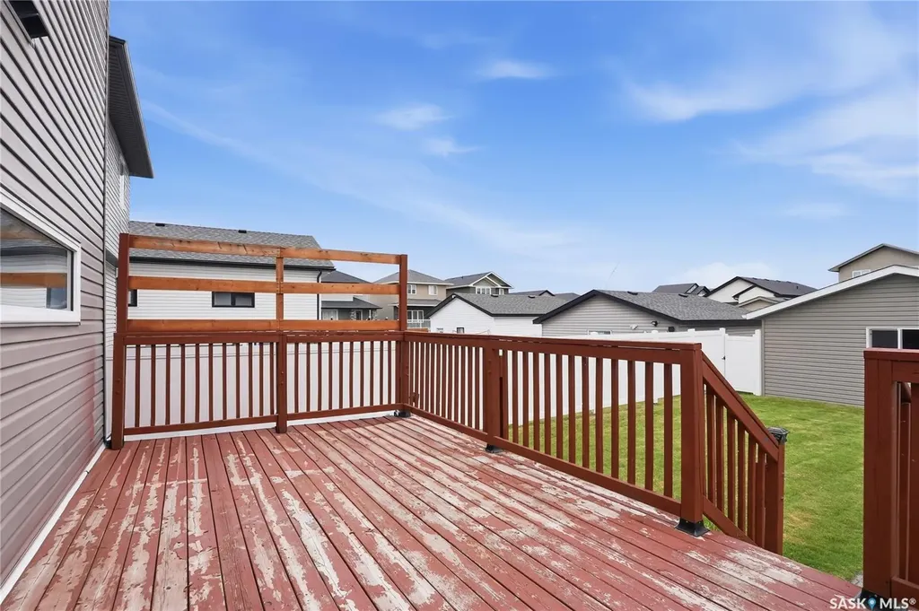 543 Evergreen Boulevard Saskatoon SK S7W 0L4