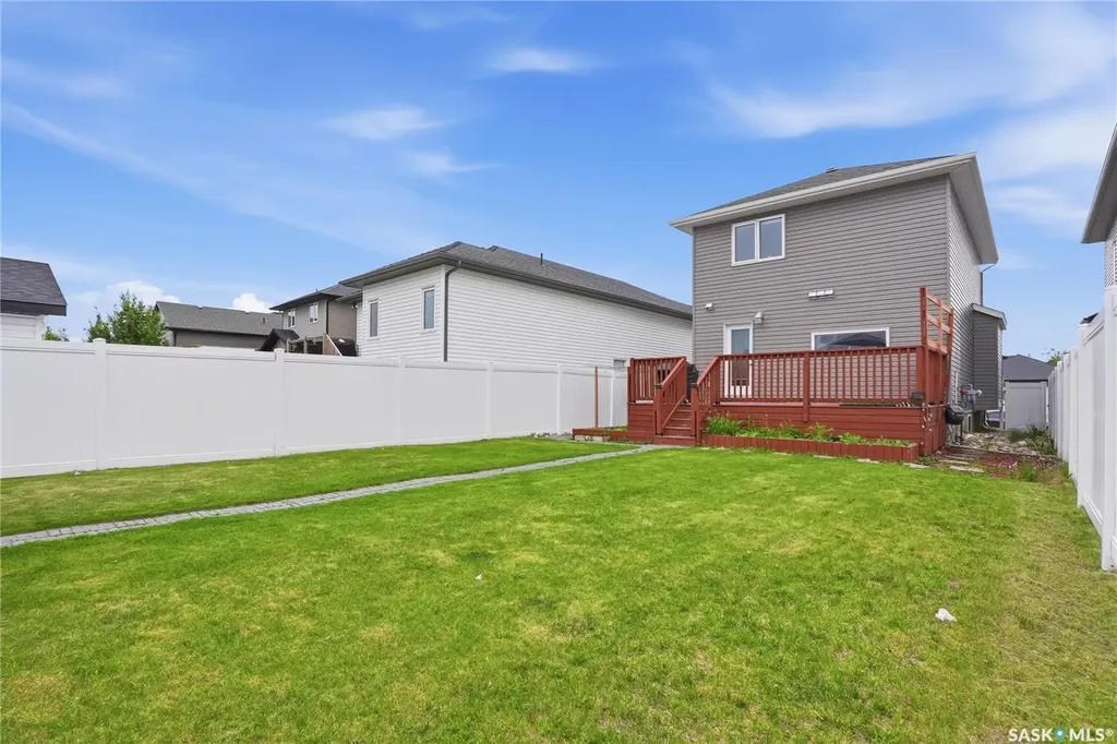 543 Evergreen Boulevard Saskatoon SK S7W 0L4