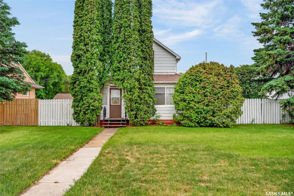 209 12th Street E Prince Albert SK S6V 1B9