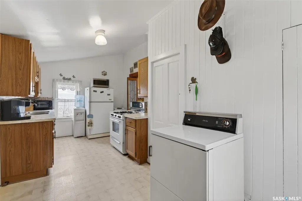 209 12th Street E Prince Albert SK S6V 1B9