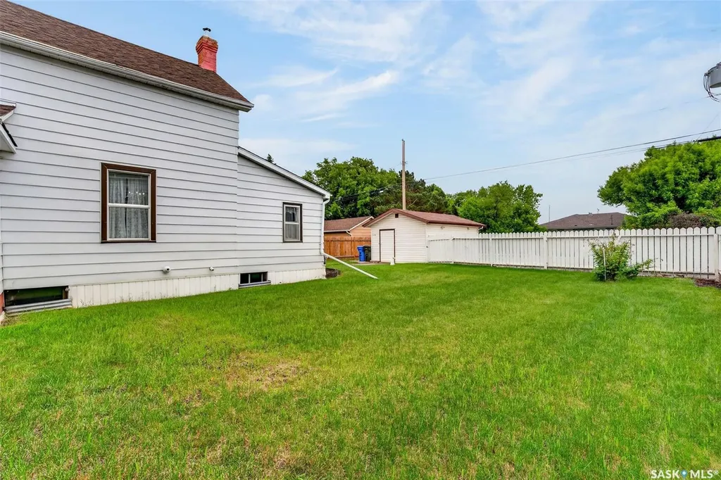 209 12th Street E Prince Albert SK S6V 1B9