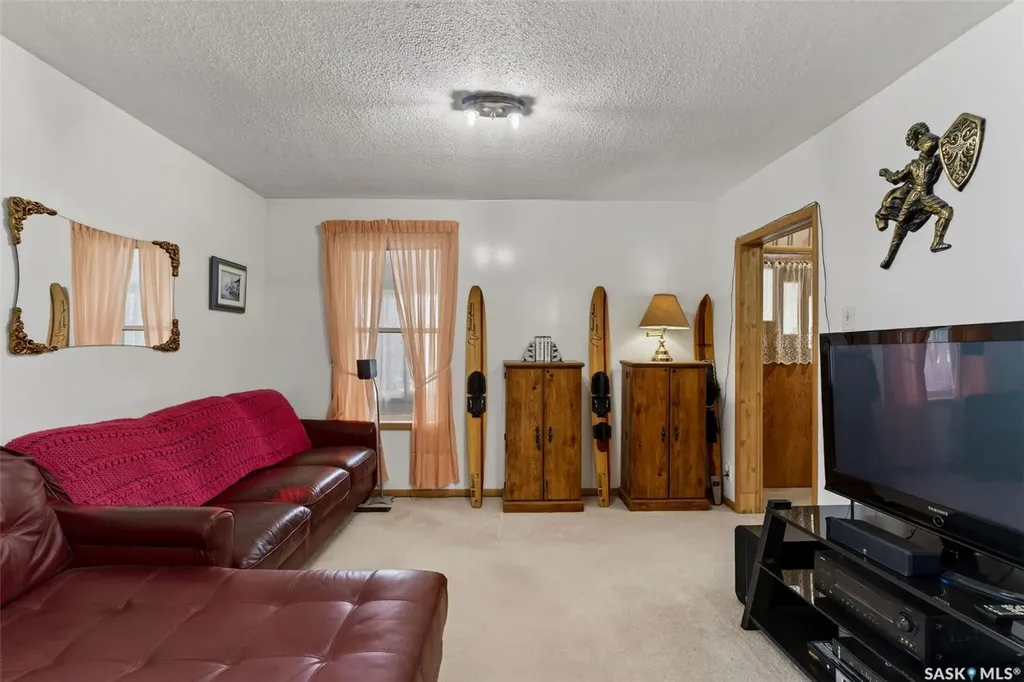 209 12th Street E Prince Albert SK S6V 1B9