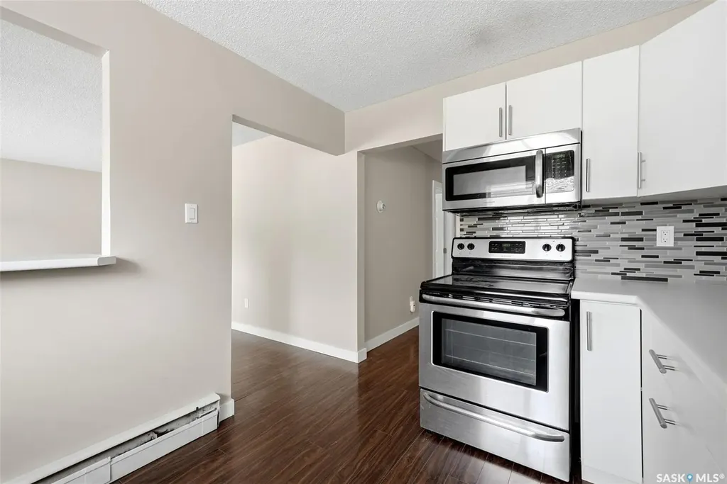 230 Broadway Avenue E Regina SK S4N 0Z9