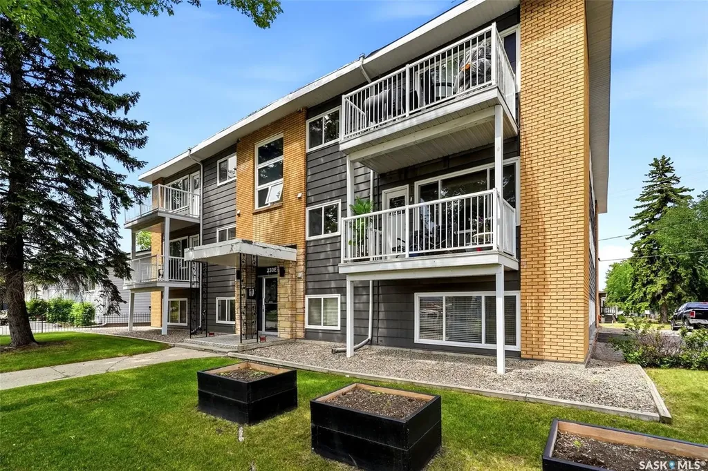 230 Broadway Avenue E Regina SK S4N 0Z9